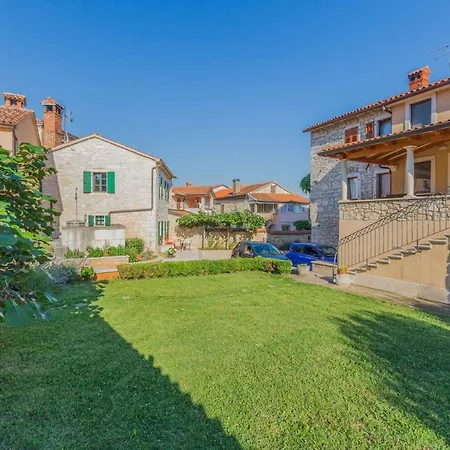 Dvor Strica Grge * Kaštelir