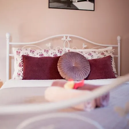 Dvor Strica Grge Daire *